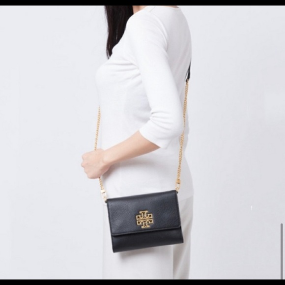 Tory Burch Britten Chain Wallet Bag in black and rolled gold - Picture 7 of 7